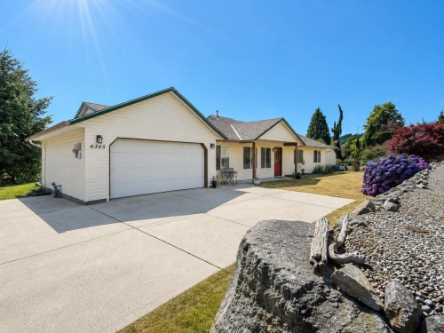 6365 Homestead Avenue  Sechelt, BC V7Z 0M7
