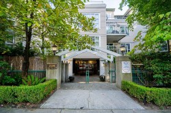 402-228 18th Avenue E Vancouver, BC V1E 1E6