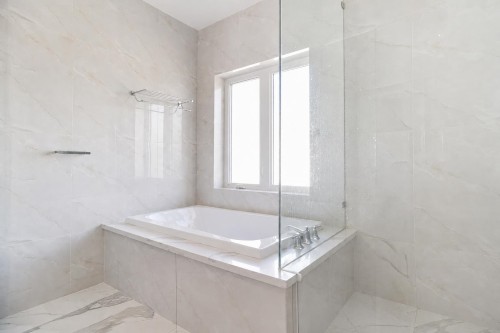 3586 42Nd Avenue W, Vancouver, BC - Indoor Photo Showing Bathroom