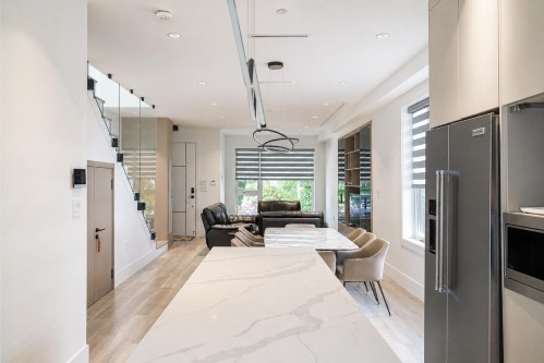 3586 42Nd Avenue W, Vancouver, BC - Indoor