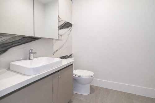 3586 42Nd Avenue W, Vancouver, BC - Indoor Photo Showing Bathroom