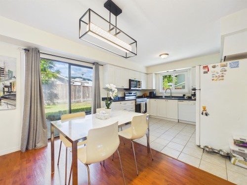 1961 Flynn Crescent, Coquitlam, BC - Indoor Photo Showing Other Room