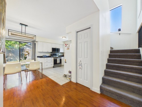 1961 Flynn Crescent, Coquitlam, BC - Indoor Photo Showing Other Room