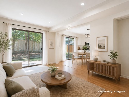 1961 Flynn Crescent, Coquitlam, BC - Indoor Photo Showing Living Room