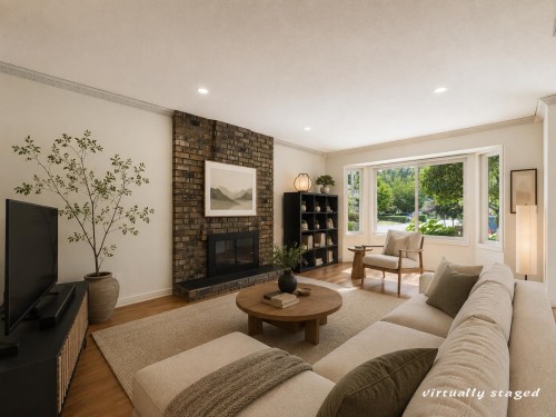 1961 Flynn Crescent, Coquitlam, BC - Indoor Photo Showing Living Room With Fireplace