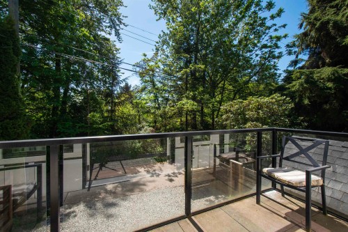 361 19Th Street W, North Vancouver, BC - Outdoor