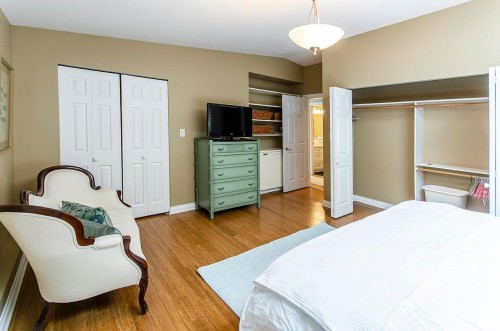 2235 Alden Lane, North Vancouver, BC - Indoor Photo Showing Bedroom