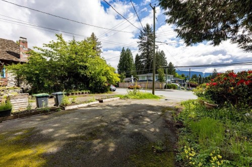3297 Fromme Road, North Vancouver, BC - Outdoor