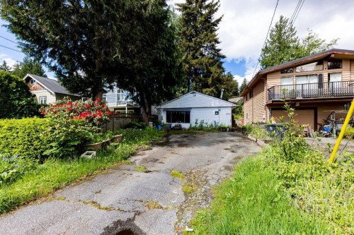 3297 Fromme Road, North Vancouver, BC - Outdoor