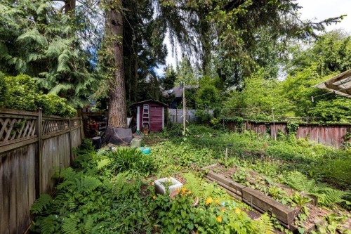 3297 Fromme Road, North Vancouver, BC - Outdoor