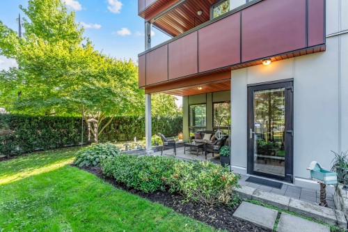 108-20331 Dewdney Trunk Rd, Maple Ridge, BC - Outdoor