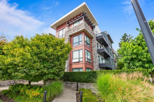 108-20331 Dewdney Trunk Rd, Maple Ridge, BC - Outdoor