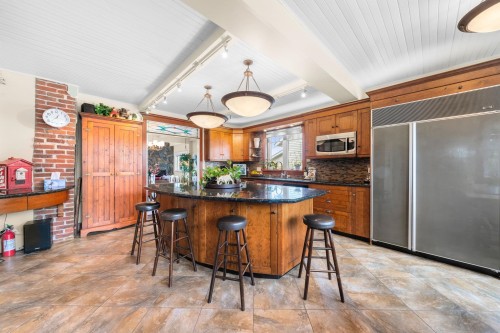 628 5Th Street E, North Vancouver, BC 