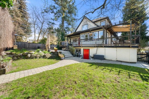 628 5Th Street E, North Vancouver, BC 