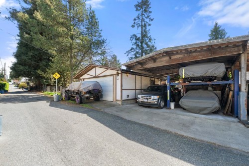 628 5Th Street E, North Vancouver, BC 