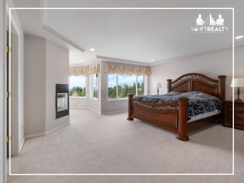 2570 Diamond Crescent, Coquitlam, BC - Indoor Photo Showing Bedroom