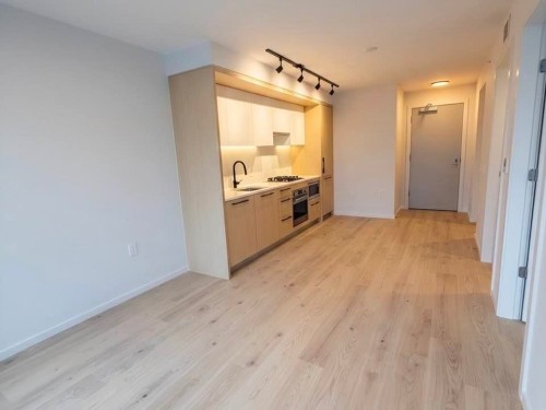 261-5189 Earles Street , Vancouver, BC V5R 0M7 4
