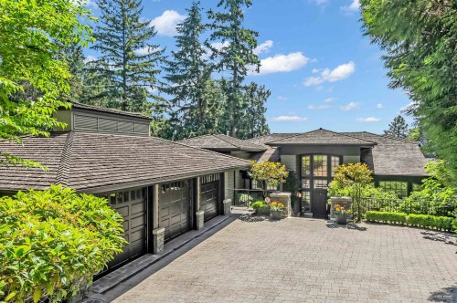 4668 Clovelly Walk, West Vancouver, BC - Outdoor