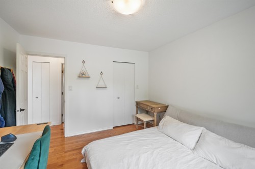 1071 Spar Drive, Coquitlam, BC - Indoor Photo Showing Bedroom