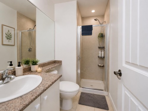 760 49Th Avenue E, Vancouver, BC - Indoor Photo Showing Bathroom