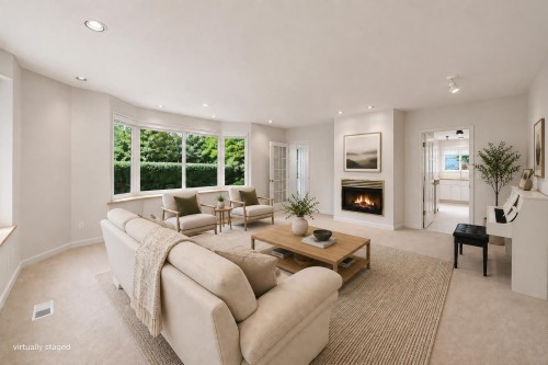 305 17Th Street E, North Vancouver, BC - Indoor Photo Showing Living Room With Fireplace