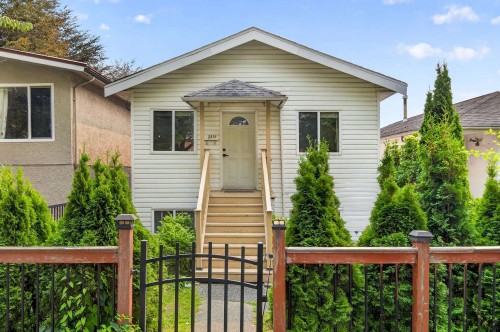 2316 Nanaimo Street, Vancouver, BC - Outdoor