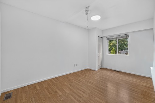 2316 Nanaimo Street, Vancouver, BC - Indoor Photo Showing Other Room