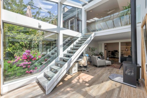 5623 Eagle Court, North Vancouver, BC - 