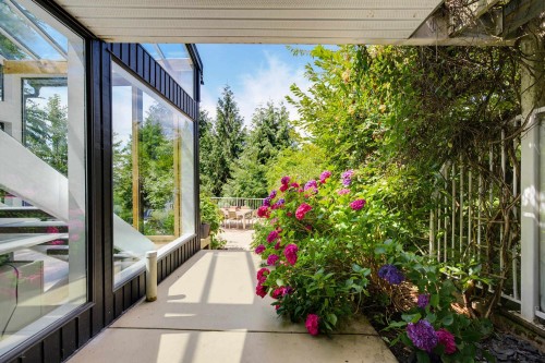 5623 Eagle Court, North Vancouver, BC - Outdoor