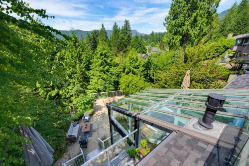 5623 Eagle Court, North Vancouver, BC - Outdoor