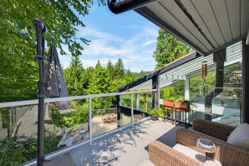 5623 Eagle Court, North Vancouver, BC - Outdoor With Exterior
