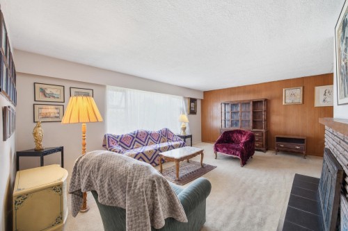 5480 Cathay Road, Richmond, BC - Indoor