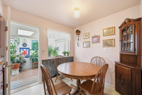 5480 Cathay Road, Richmond, BC - Indoor Photo Showing Dining Room