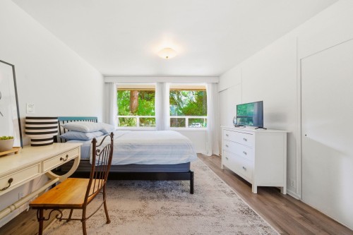 1463 Avonlynn Crescent, North Vancouver, BC - Indoor Photo Showing Bedroom