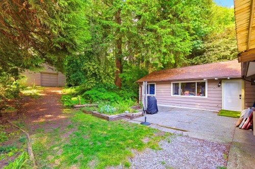 1463 Avonlynn Crescent, North Vancouver, BC - Outdoor
