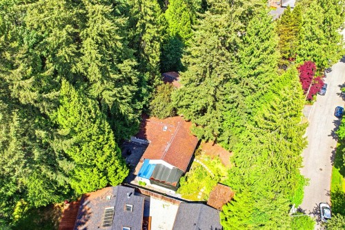 1463 Avonlynn Crescent, North Vancouver, BC - Outdoor