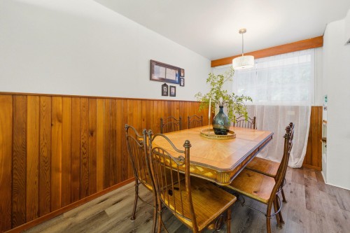 1463 Avonlynn Crescent, North Vancouver, BC - Indoor Photo Showing Dining Room