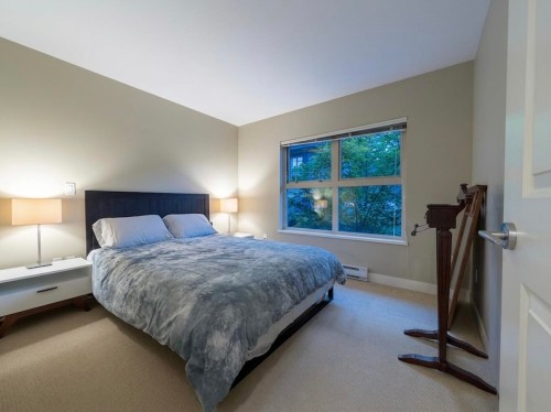 2982 Chesterfield Avenue, North Vancouver, BC - Indoor Photo Showing Bedroom