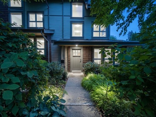 2982 Chesterfield Avenue, North Vancouver, BC - Outdoor