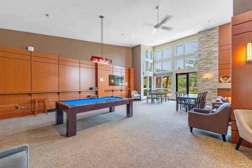 304-3100 Windsor Gate, Coquitlam, BC - Indoor Photo Showing Other Room