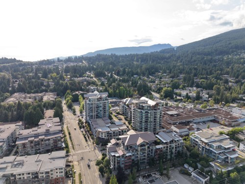 902-1210 27Th Street E, North Vancouver, BC - Outdoor With View