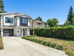 1324 15th Street W North Vancouver, BC V7P 1N2