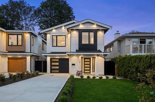 1324 15Th Street W, North Vancouver, BC - Outdoor
