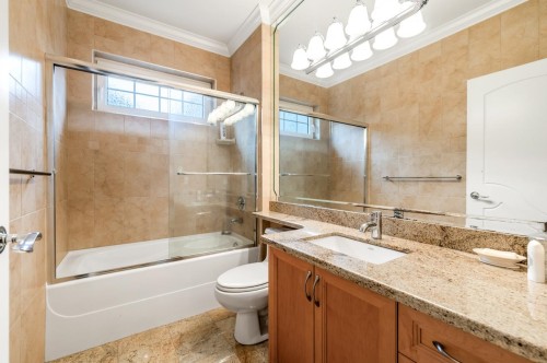 7351 Grandy Road, Richmond, BC - Indoor Photo Showing Bathroom