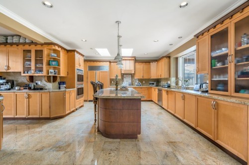 7351 Grandy Road, Richmond, BC - Indoor Photo Showing Kitchen