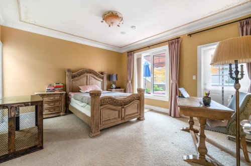 7351 Grandy Road, Richmond, BC - Indoor Photo Showing Bedroom
