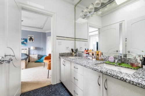 7351 Grandy Road, Richmond, BC - Indoor