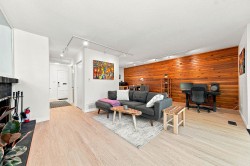 877 Old Lillooet Road  North Vancouver, BC V7J 2H6