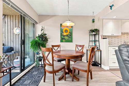 1059 Old Lillooet Road, North Vancouver, BC - Indoor Photo Showing Dining Room