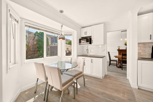5962 49A Avenue, Delta, BC - Indoor